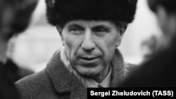 Профессор Василий Борисович Нестеренко, Минск, 1 января 1990 года